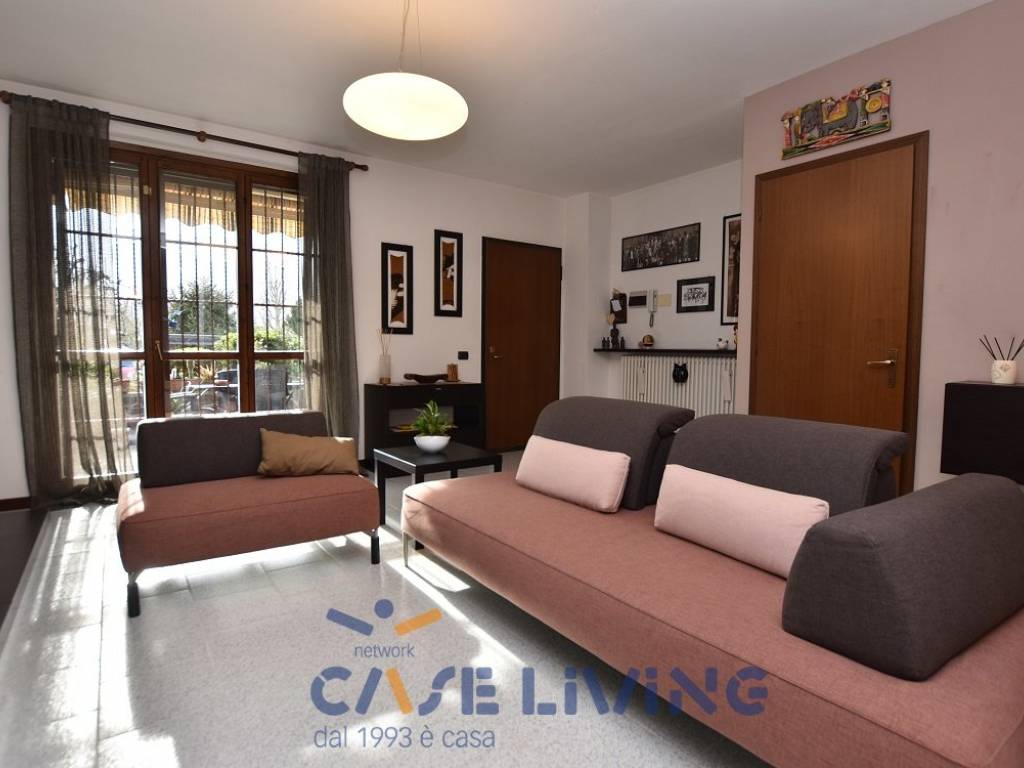 casa indipendente in vendita a Zibido San Giacomo in zona San Pietro Cusico