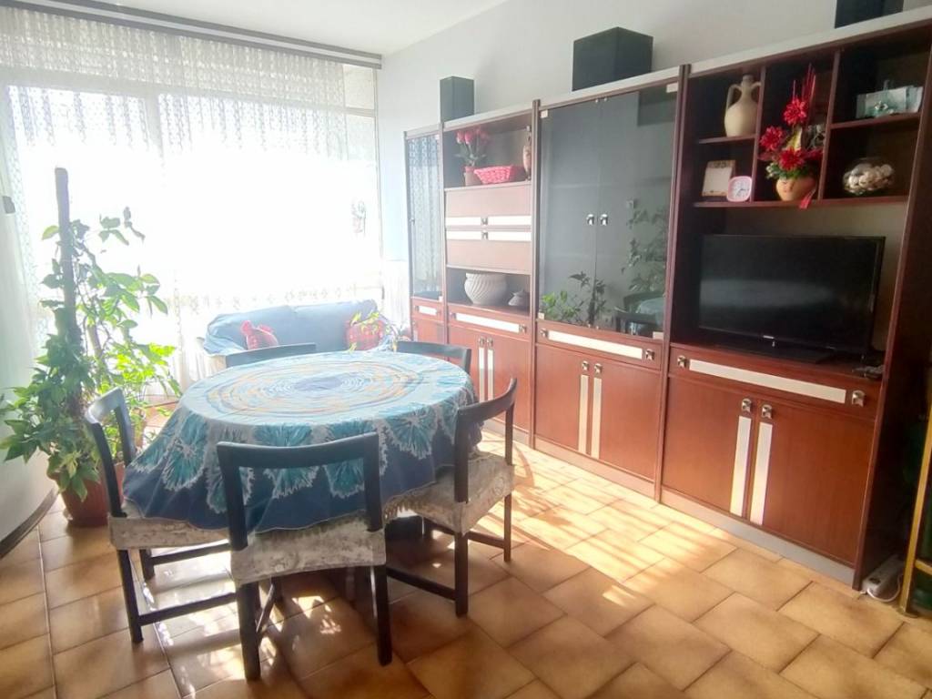 appartamento in vendita a Zibido San Giacomo in zona San Pietro Cusico