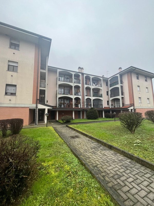 appartamento in vendita a Zibido San Giacomo in zona Badile