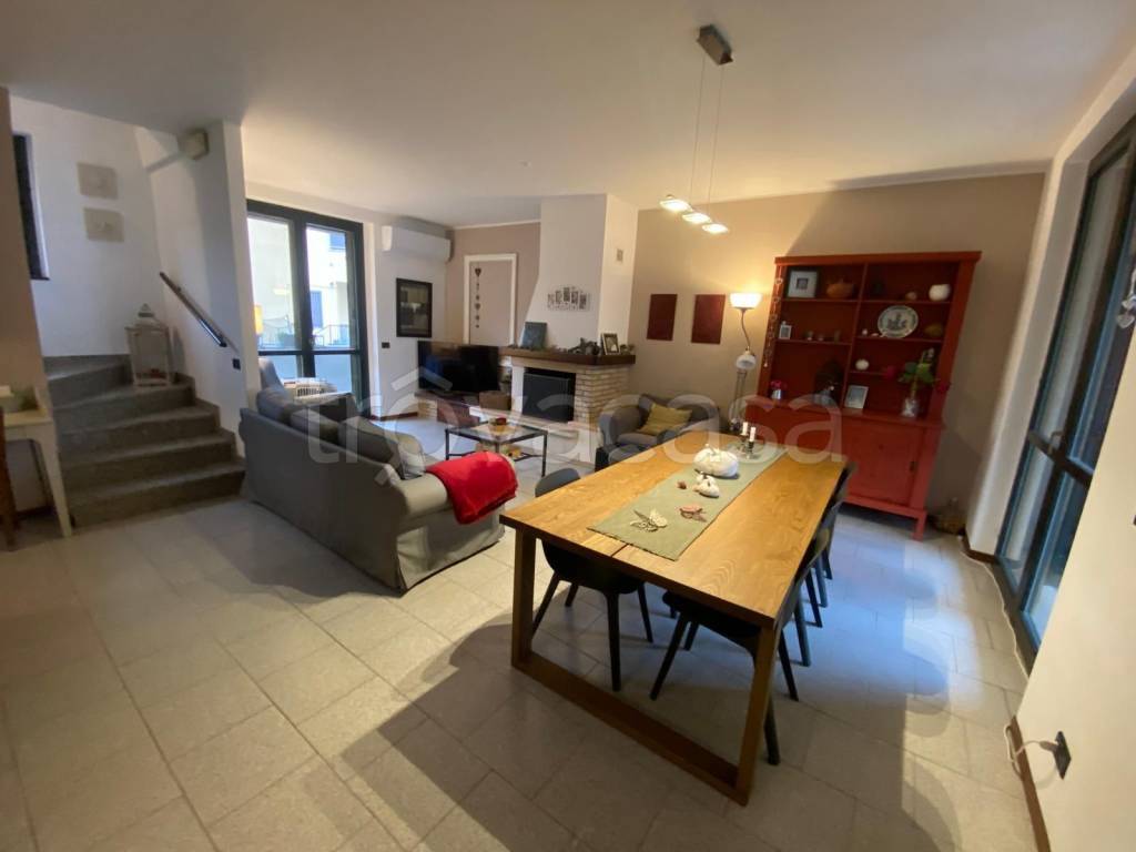 casa indipendente in vendita a Zibido San Giacomo