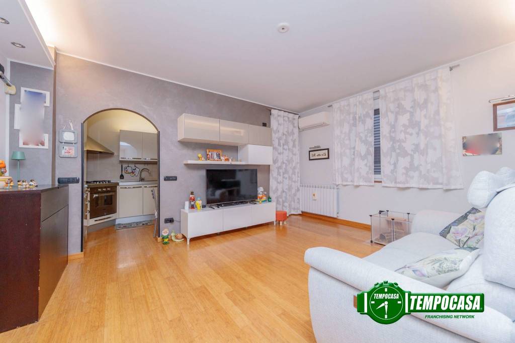 appartamento in vendita a Zibido San Giacomo in zona San Pietro Cusico