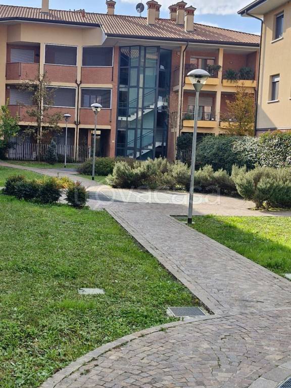 appartamento in vendita a Zibido San Giacomo