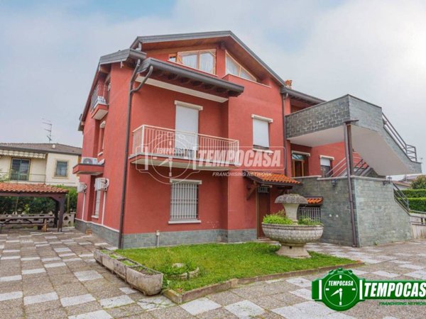 appartamento in vendita a Zibido San Giacomo in zona Badile