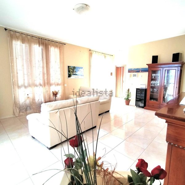 casa indipendente in vendita a Zibido San Giacomo in zona Badile