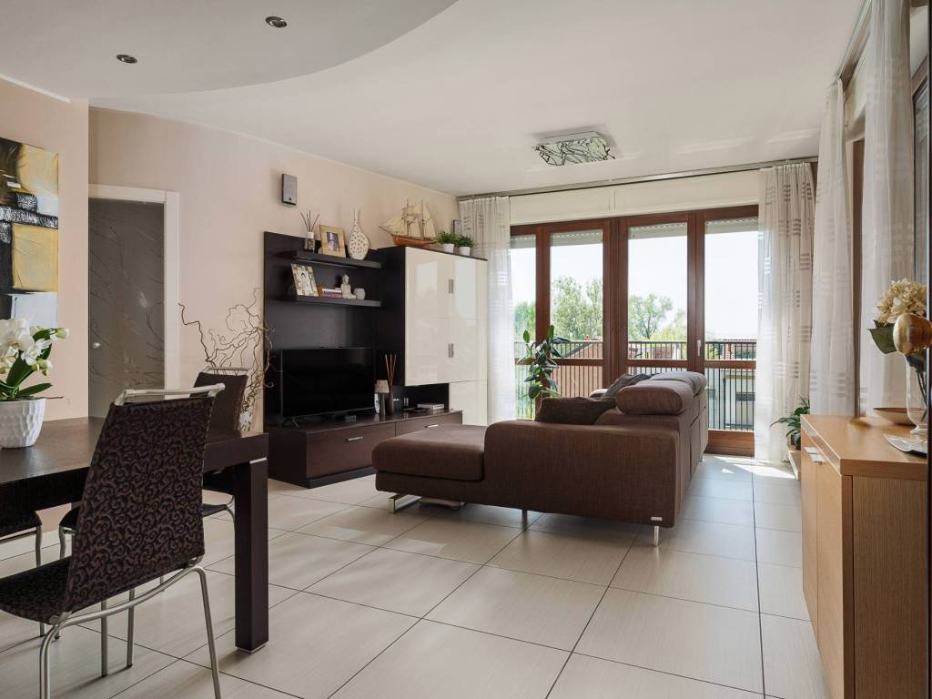 appartamento in vendita a Zibido San Giacomo in zona Badile