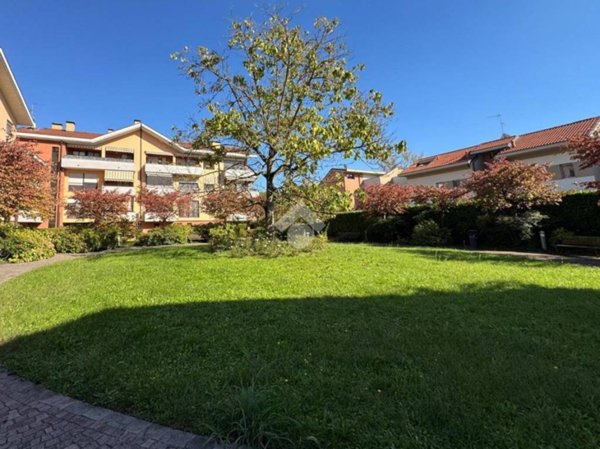 appartamento in vendita a Zibido San Giacomo in zona Badile