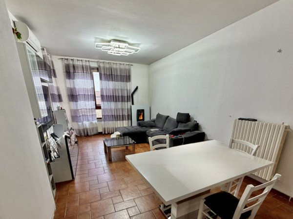 casa indipendente in vendita a Zibido San Giacomo in zona San Novo