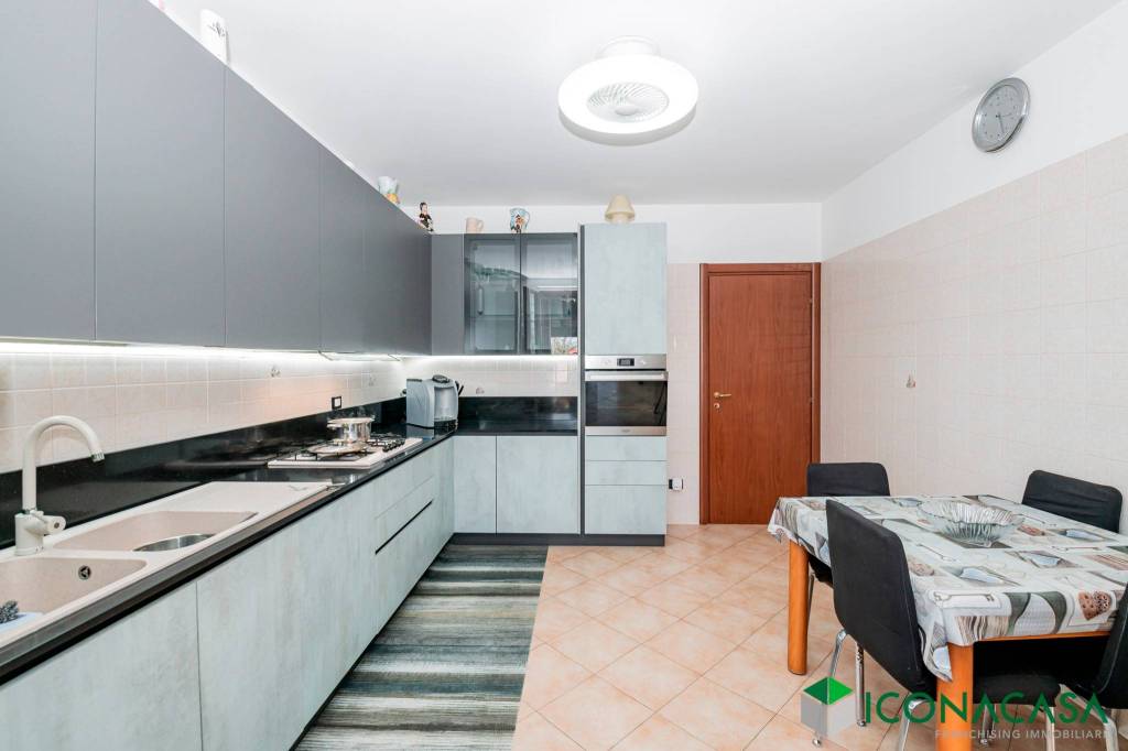 casa indipendente in vendita a Zibido San Giacomo