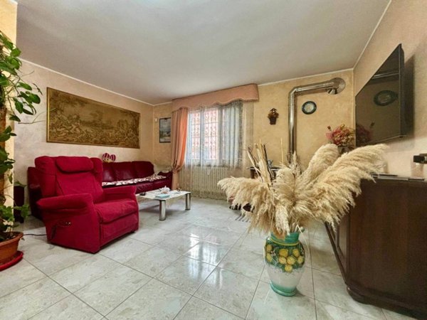 casa indipendente in vendita a Zibido San Giacomo in zona Badile