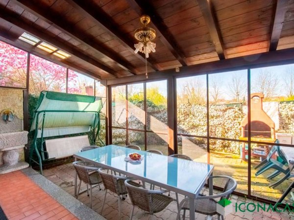 casa indipendente in vendita a Zibido San Giacomo