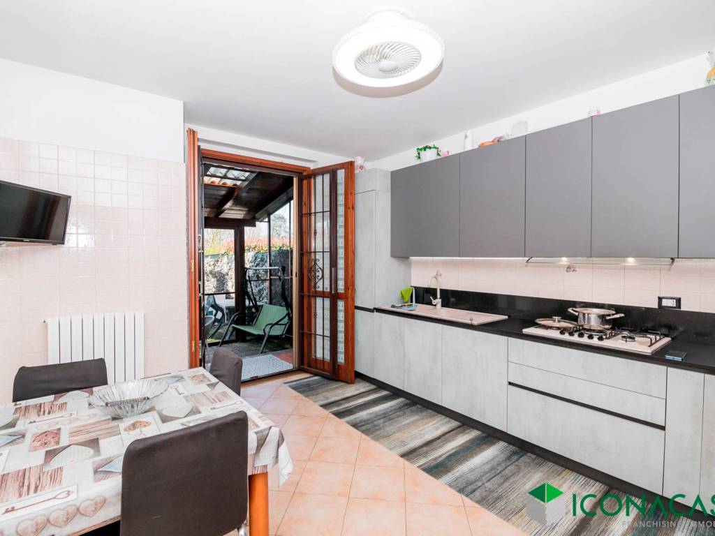 casa indipendente in vendita a Zibido San Giacomo