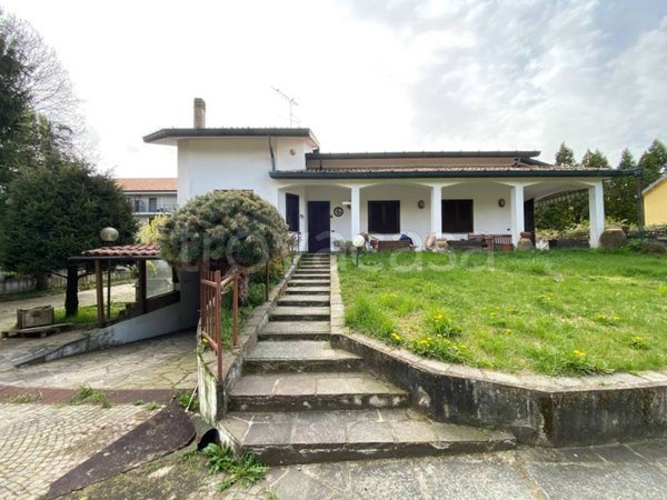 casa indipendente in vendita a Zibido San Giacomo