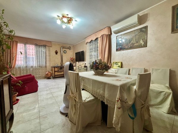 casa indipendente in vendita a Zibido San Giacomo in zona Badile