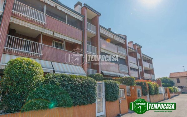 appartamento in vendita a Zibido San Giacomo in zona Moirago