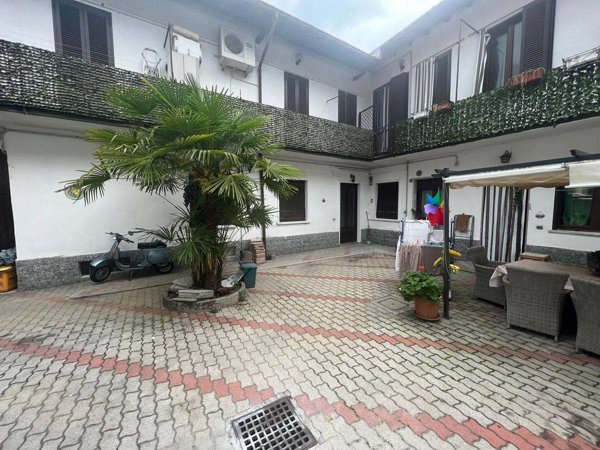 casa indipendente in vendita a Villa Cortese