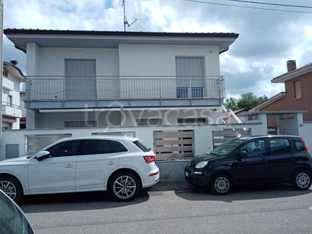 casa indipendente in vendita a Villa Cortese