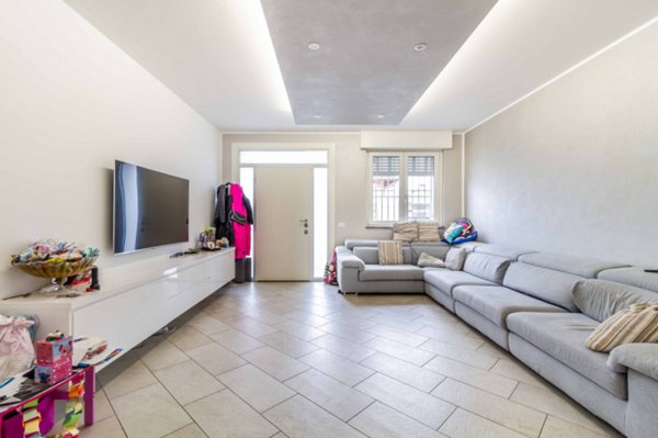 casa indipendente in vendita a Villa Cortese