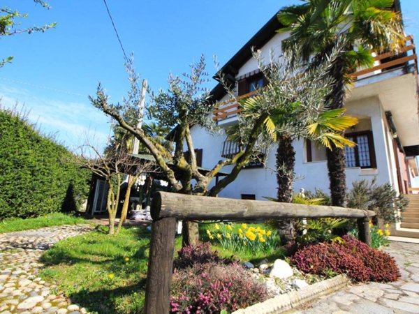 casa indipendente in vendita a Villa Cortese