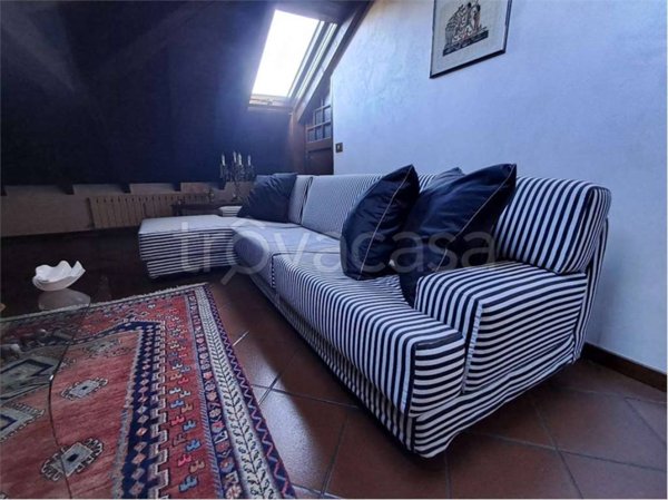 casa indipendente in vendita a Villa Cortese