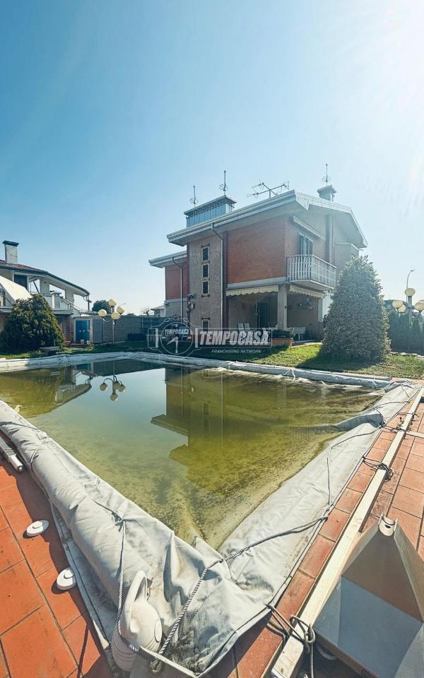 casa indipendente in vendita a Villa Cortese