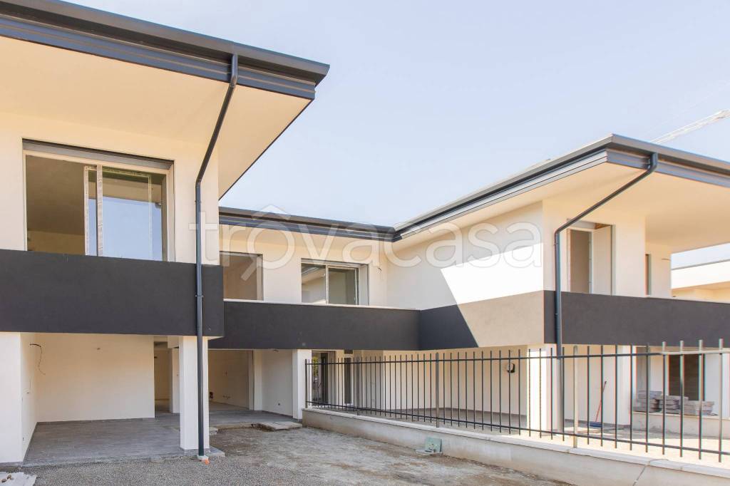 casa indipendente in vendita a Villa Cortese