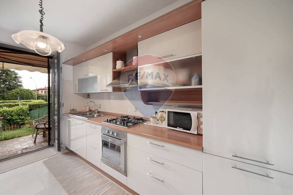 casa indipendente in vendita a Villa Cortese