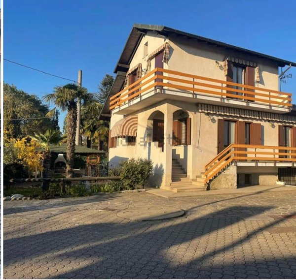 casa indipendente in vendita a Villa Cortese