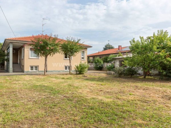 casa indipendente in vendita a Villa Cortese
