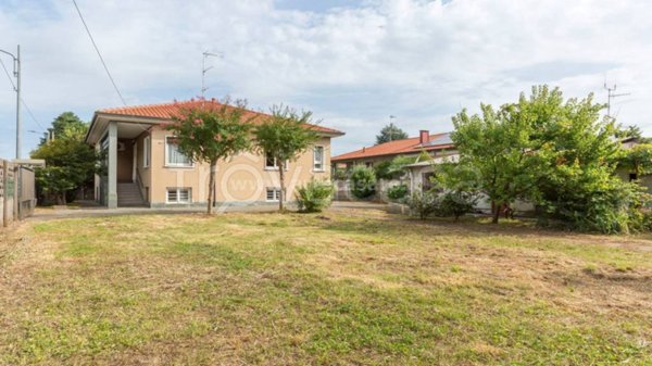 casa indipendente in vendita a Villa Cortese