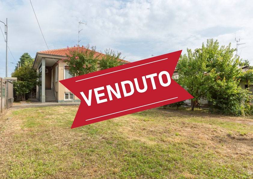 casa indipendente in vendita a Villa Cortese