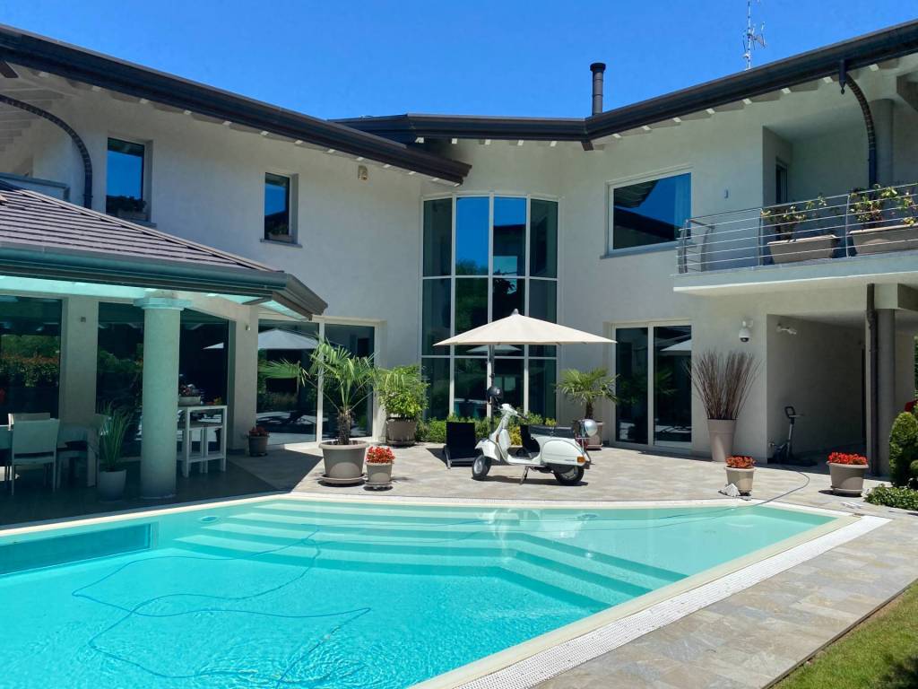 casa indipendente in vendita a Villa Cortese
