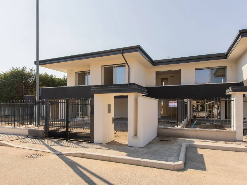 casa indipendente in vendita a Villa Cortese
