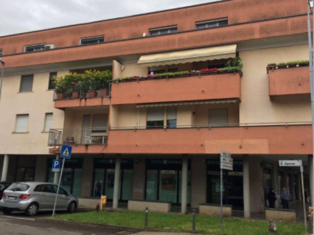 casa indipendente in vendita a Villa Cortese