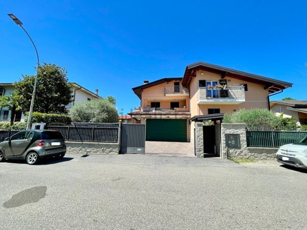 casa indipendente in vendita a Villa Cortese