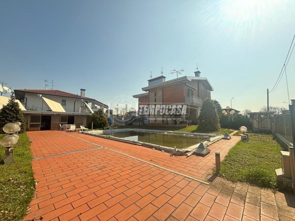 casa indipendente in vendita a Villa Cortese