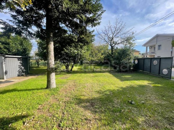 bifamiliare in vendita a Villa Cortese