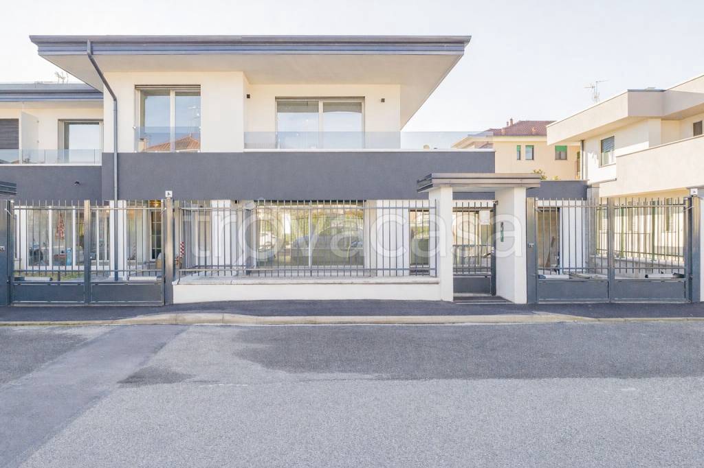 casa indipendente in vendita a Villa Cortese