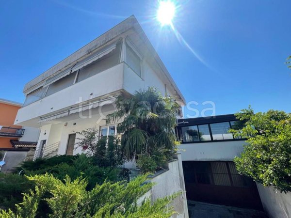 casa indipendente in vendita a Villa Cortese