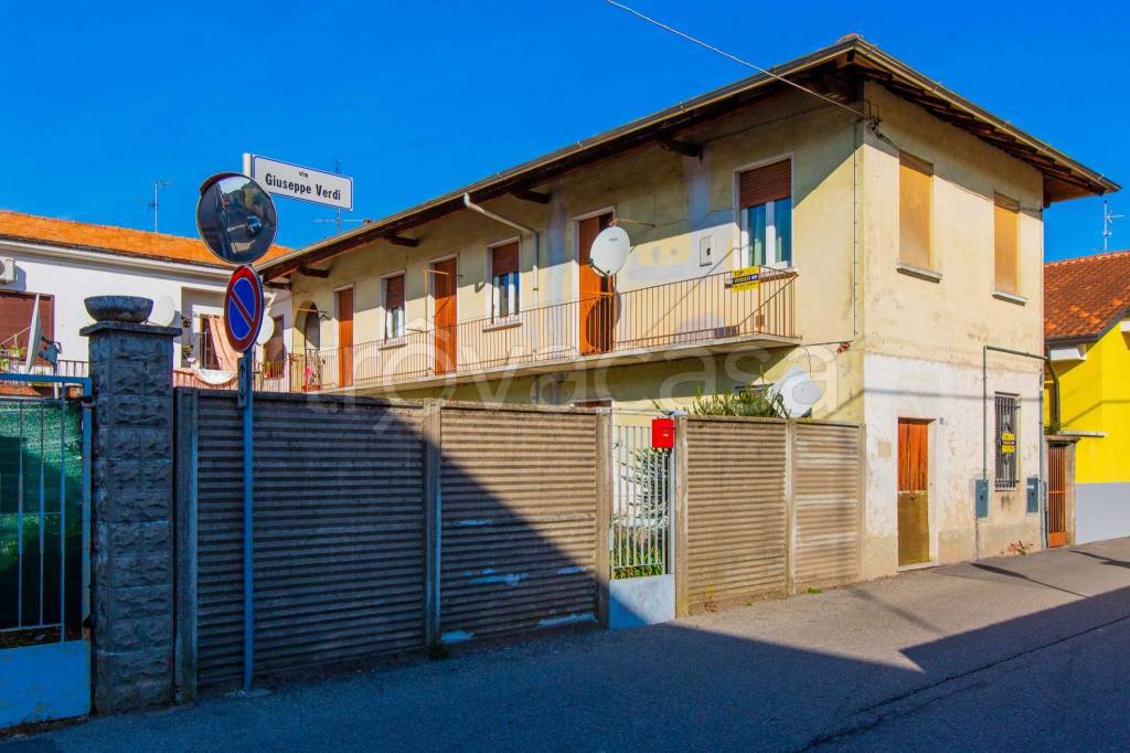 appartamento in vendita a Vanzaghello
