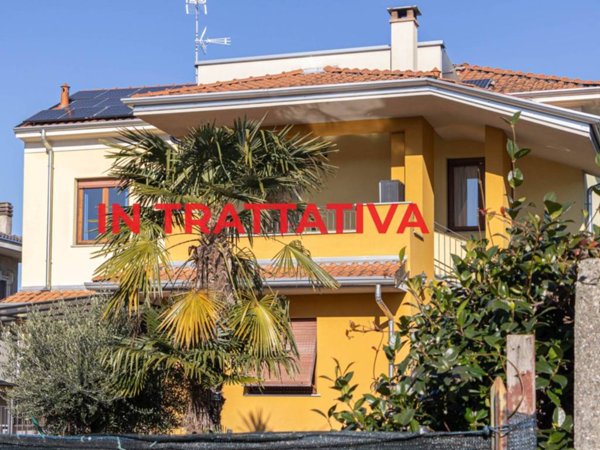 casa indipendente in vendita a Vanzaghello