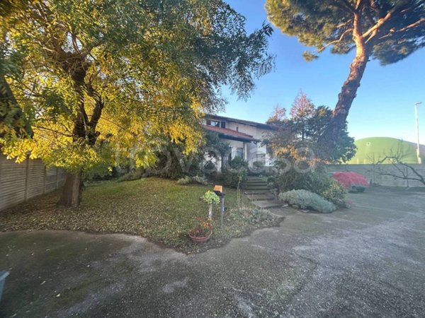 casa indipendente in vendita a Vanzaghello
