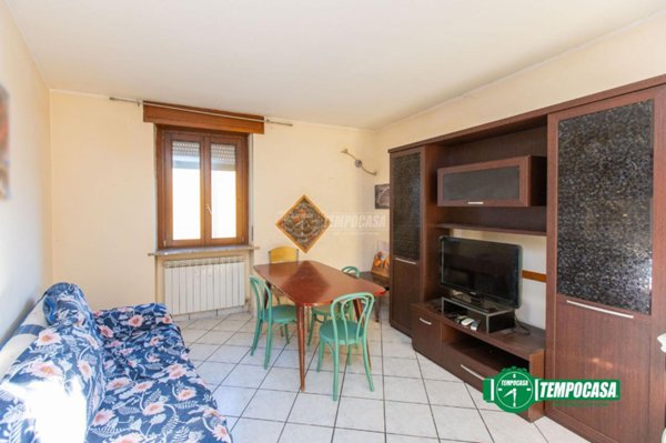 appartamento in vendita a Vanzaghello
