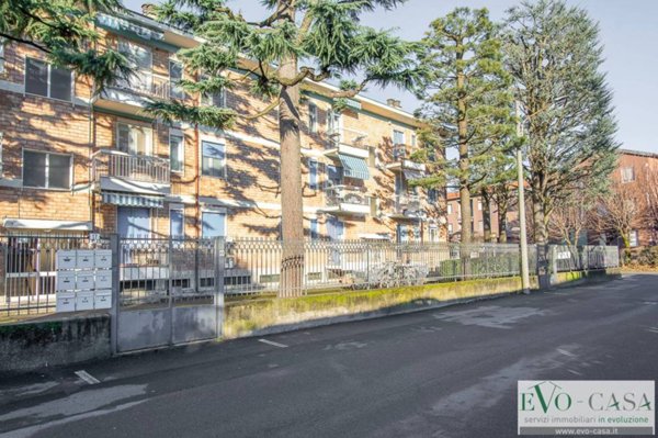 appartamento in vendita a Vanzaghello
