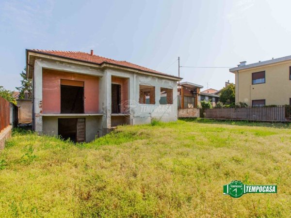 casa indipendente in vendita a Vanzaghello