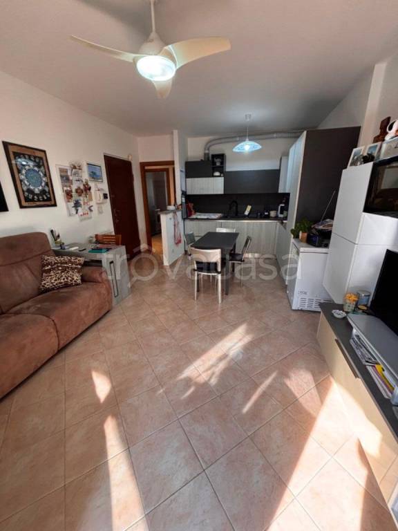 appartamento in vendita a Vanzaghello