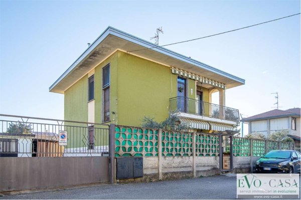 casa indipendente in vendita a Vanzaghello