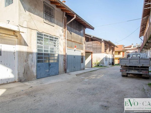 casa indipendente in vendita a Vanzaghello