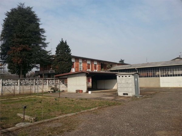casa semindipendente in vendita a Vanzaghello