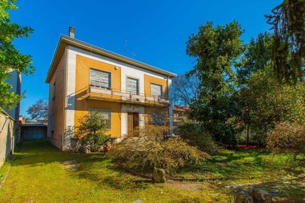 casa indipendente in vendita a Vanzaghello