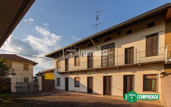 casa indipendente in vendita a Vanzaghello